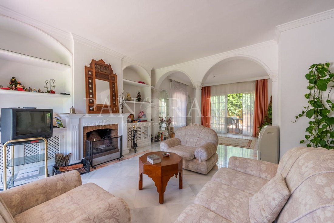 Villa in Marbella, Andalusia, Spain 2 - 11966216