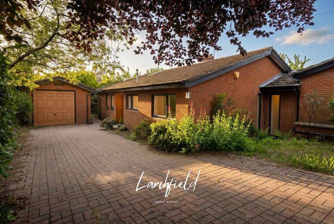 Bungalow in Great Witley, England 1 - 18018978