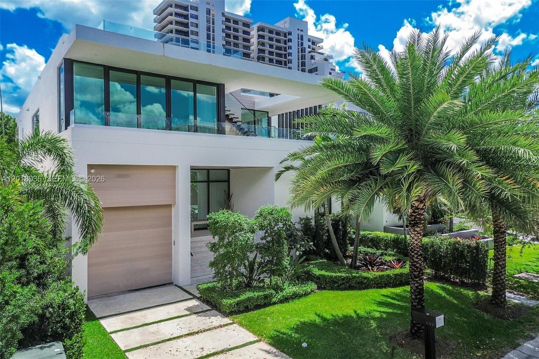 House in Miami, Florida, United States 1 - 17904357