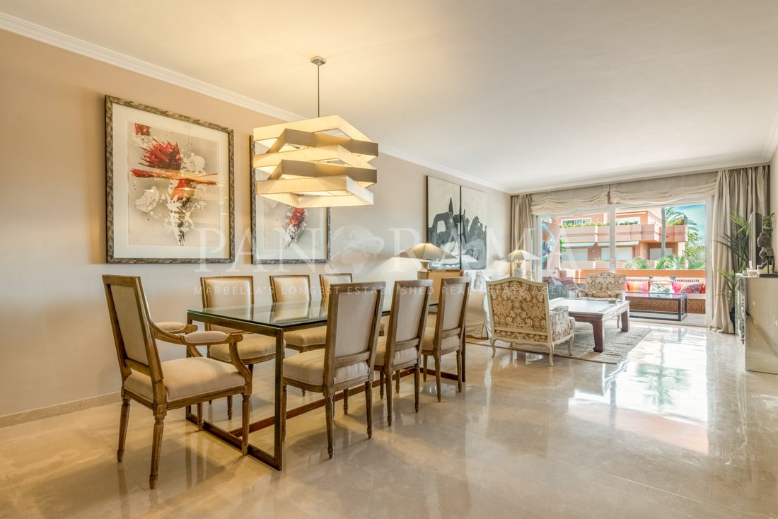 Apartment in Puerto Banus, Marbella, Spain 2 - 10566820