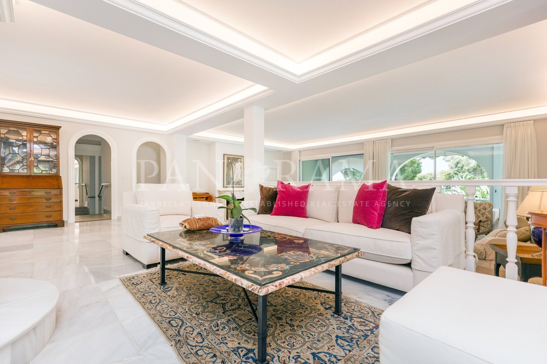 Villa in Rio Real, Marbella, Andalusia 2 - 10566186