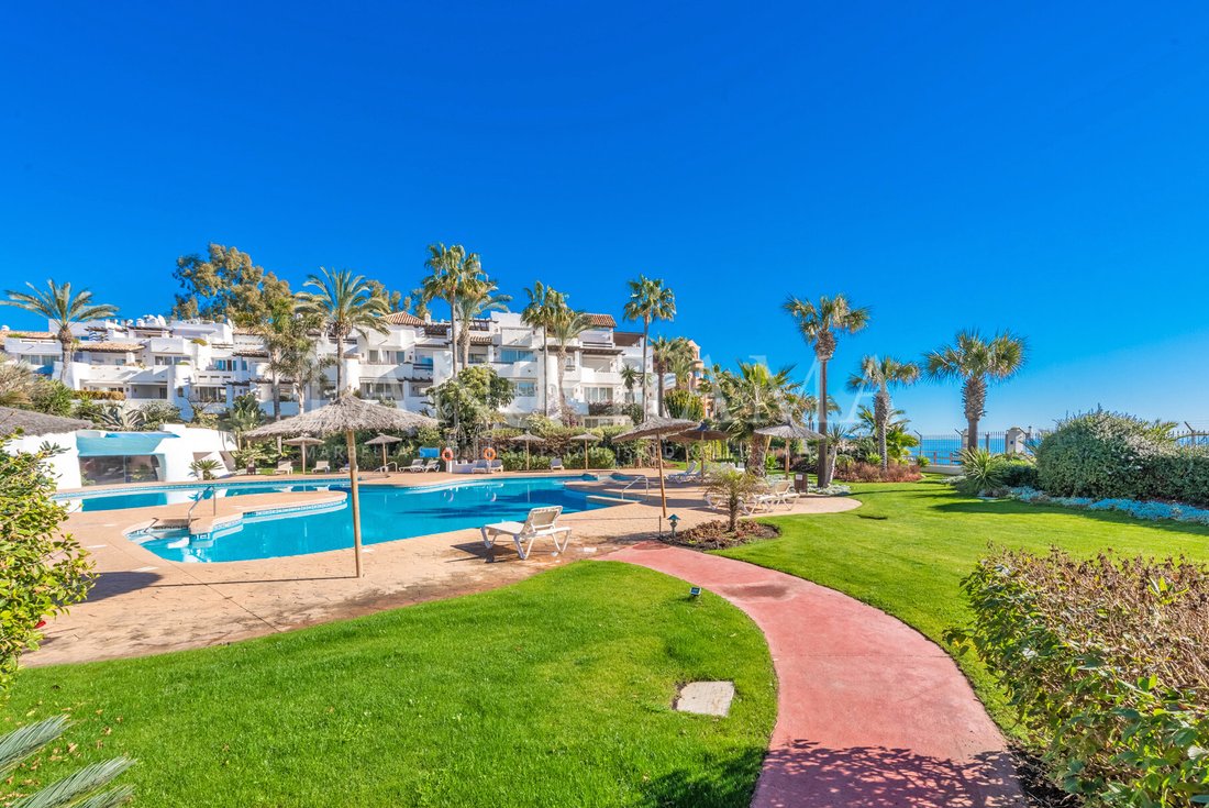 Penthouse in Puerto Banus, Marbella, Spain 2 - 11112823