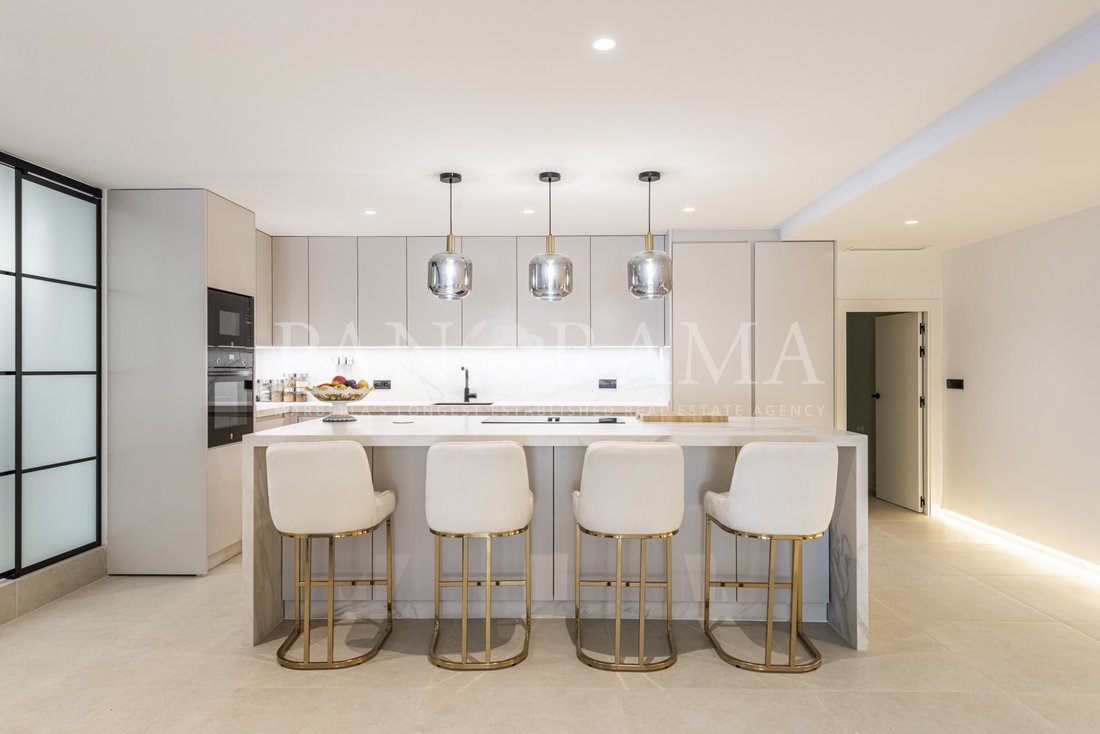 Apartment in Marbella, Andalusia, Spain 2 - 14900654