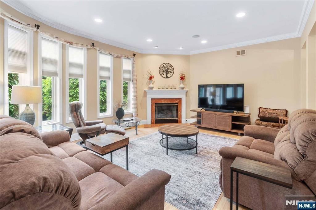 Townhouse in Edgewater, New Jersey, United States 1 - 18020886