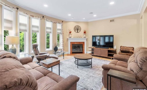 Townhouse in Edgewater, New Jersey, United States 1