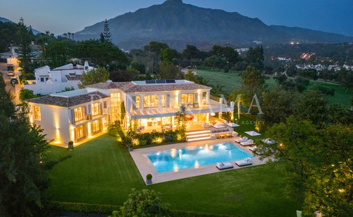 Villa en Nueva Andalucía, Marbella, España 1