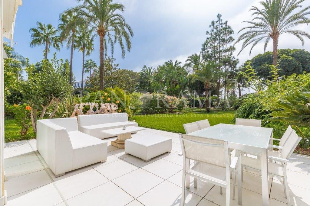 Apartment in Puerto Banus, Marbella, Spain 1 - 14277638