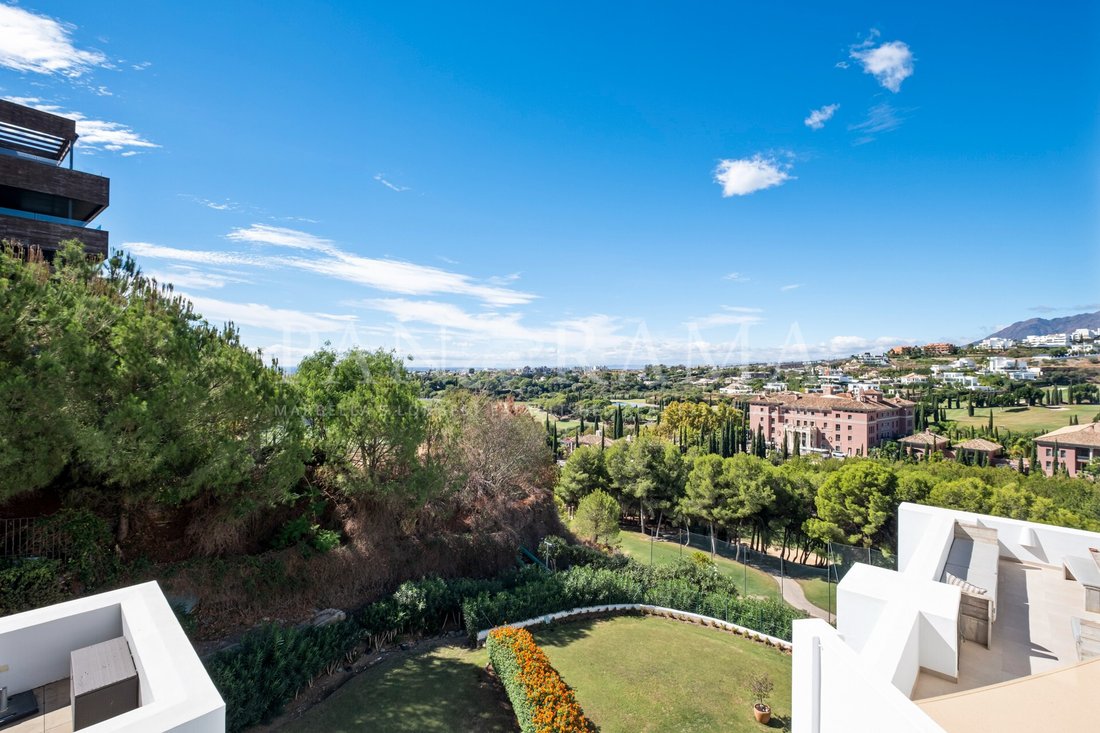 Apartment in Benahavis, Andalusia, Spain 5 - 15028220