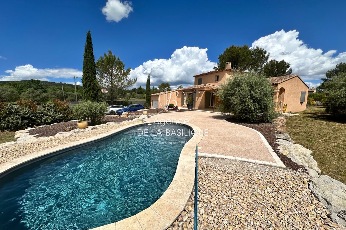 Villa in Centre Ville, Saint-Maximin-la-Sainte-Baume, France 1 - 18020745