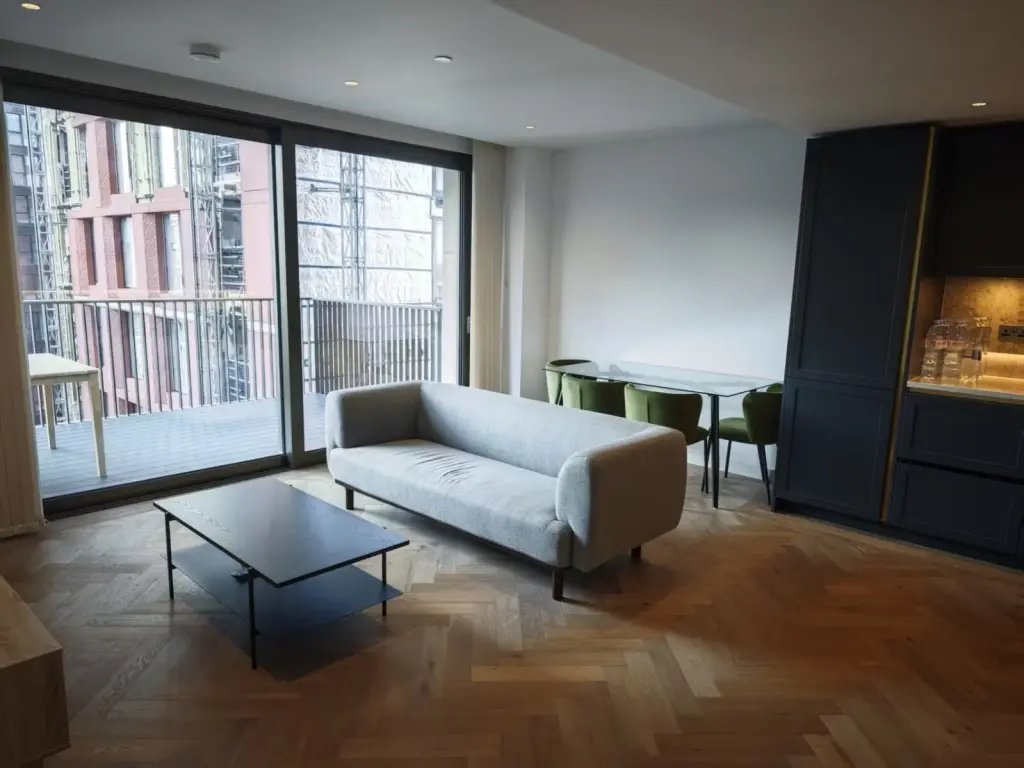 Apartment in Tower Hamlets, England 2 - 18019037