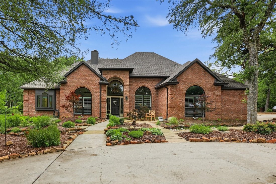 House in Cross Roads, Texas, United States 1 - 18018030