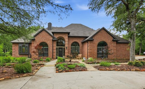 House in Cross Roads, Texas, United States 1