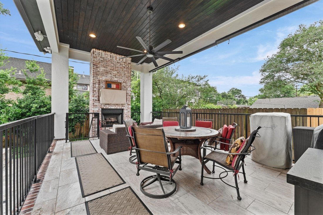 House in Houston, Texas, United States 3 - 18020828