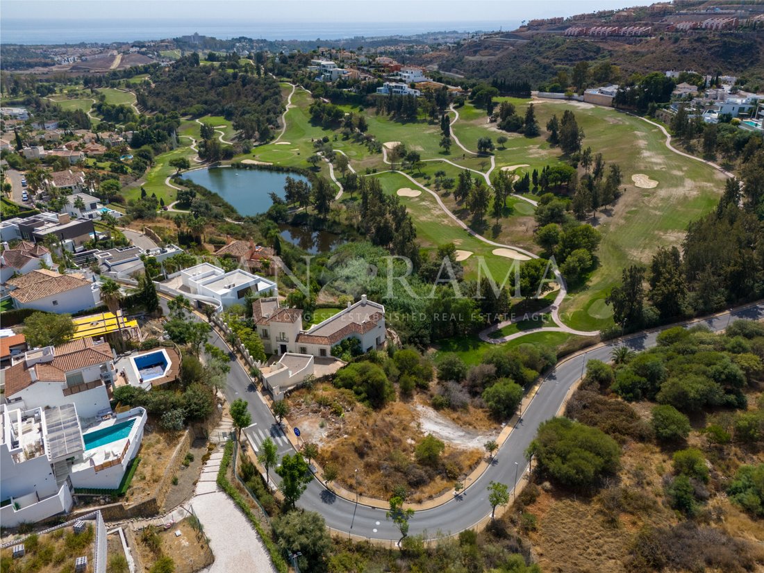 Land in Estepona, Andalusia, Spain 2 - 14873673