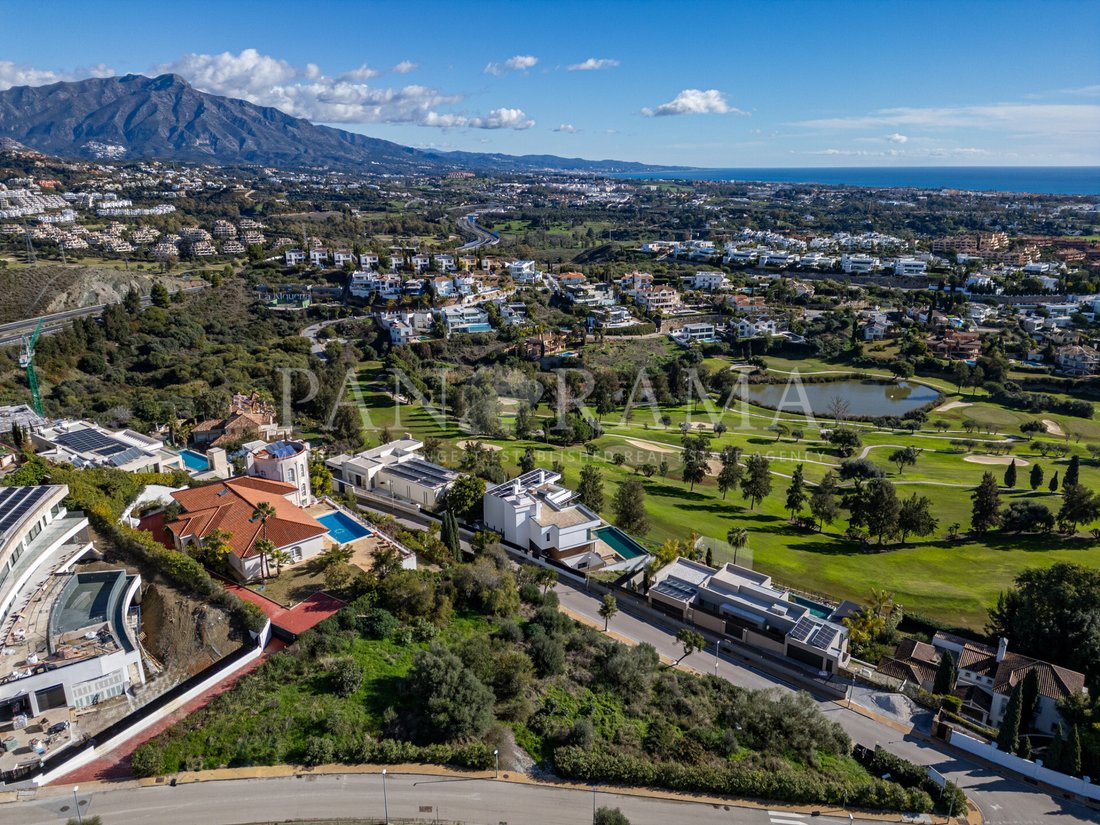 Land in Benahavis, Andalusia, Spain 1 - 14770124