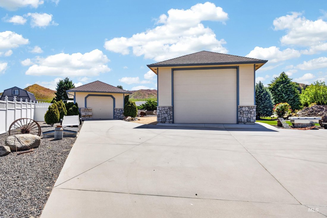 House in Emmett, Idaho, United States 4 - 18018628