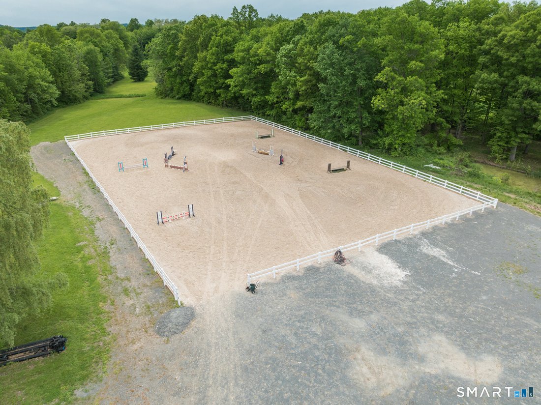 Land in Suffield, Connecticut, United States 5 - 18018181