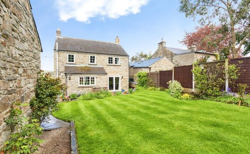 House in Mickleton, England 1