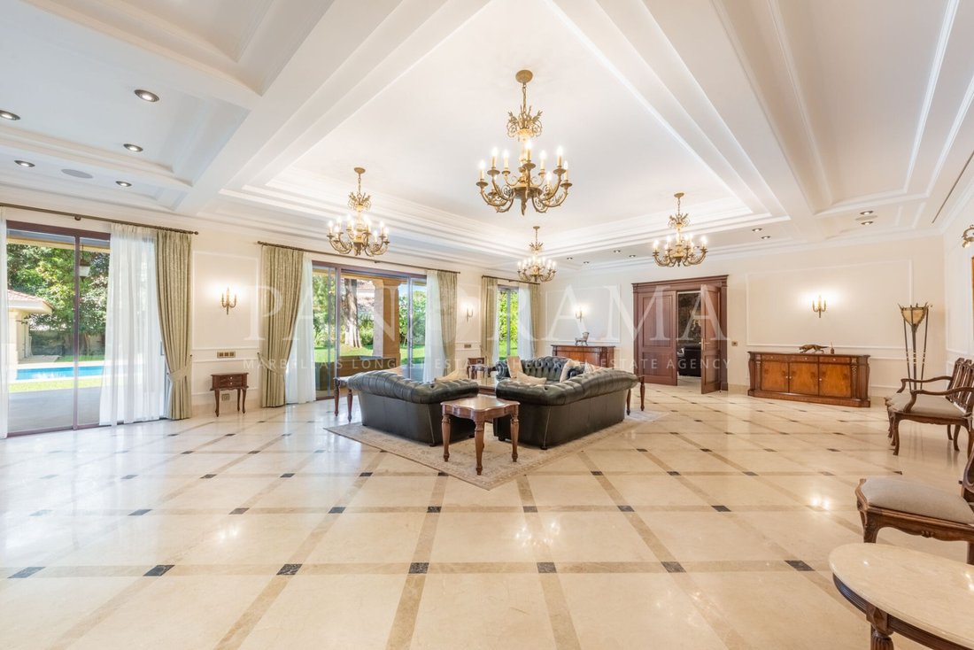 Villa in Guadalmina Baja, San Pedro de Alcantara, Spain 3 - 12719303