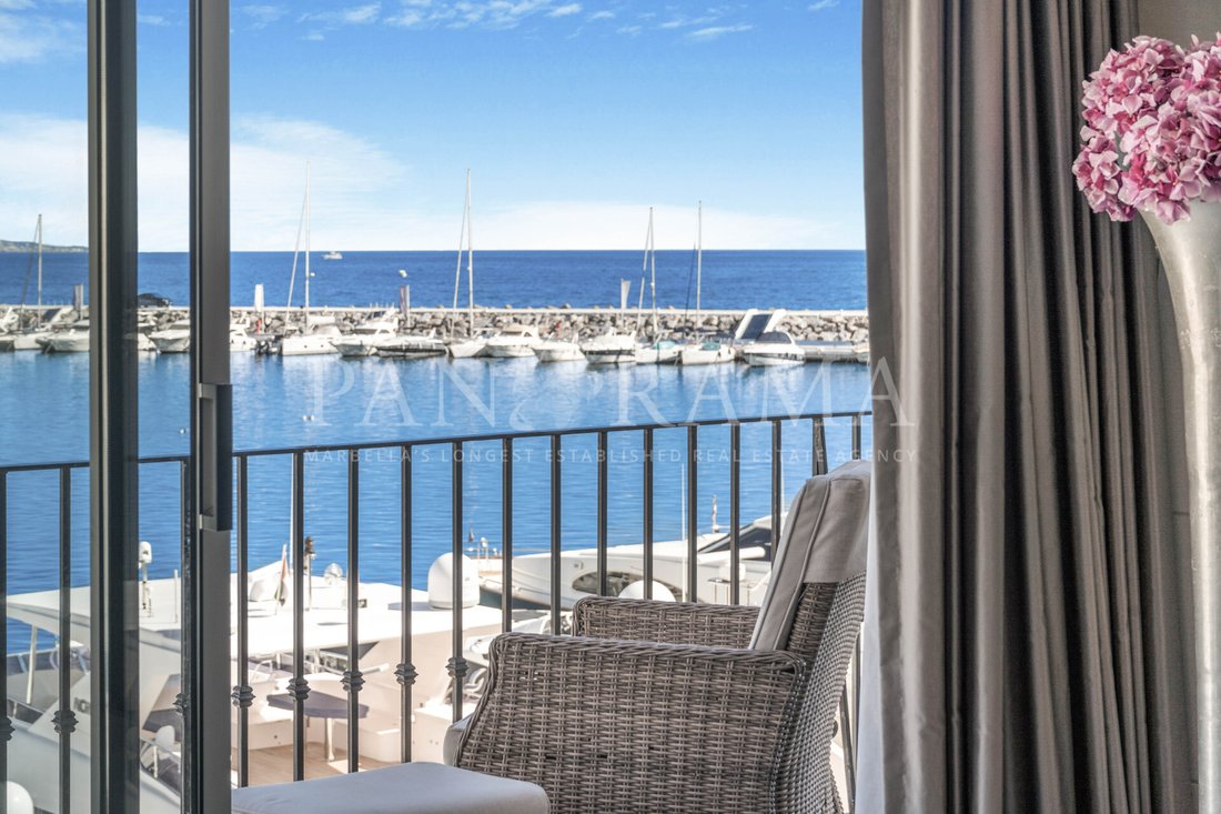 Apartment in Puerto Banus, Marbella, Spain 3 - 13897319