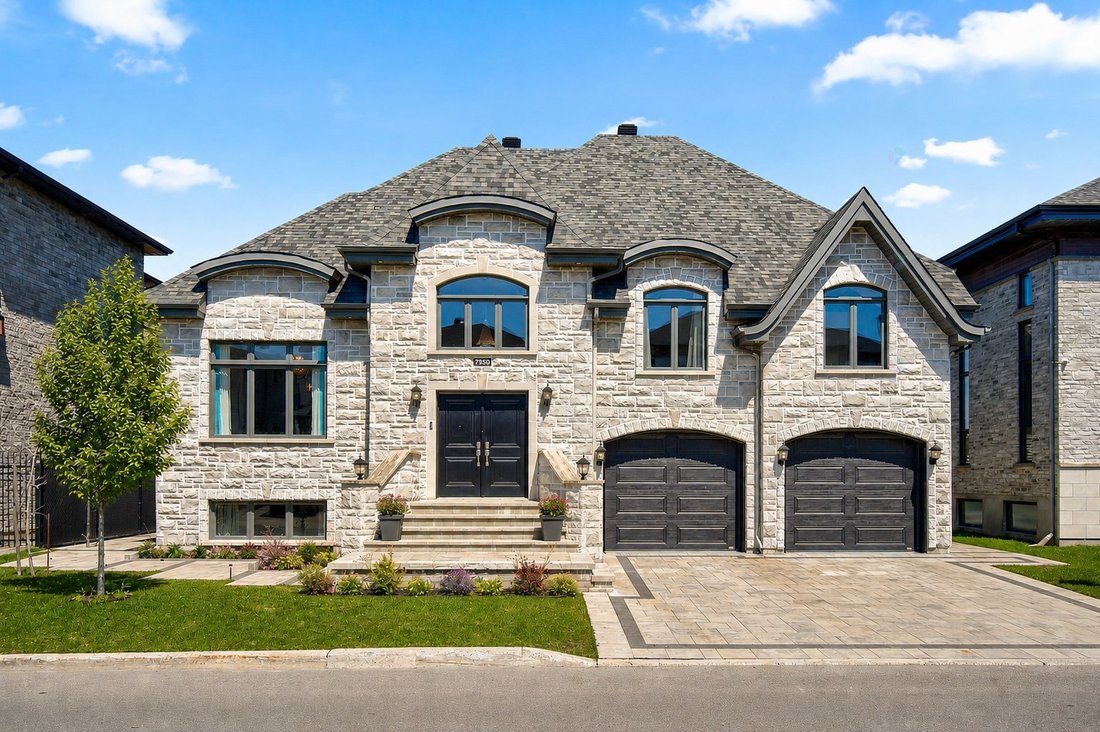 House in Brossard, Quebec, Canada 1 - 17942802
