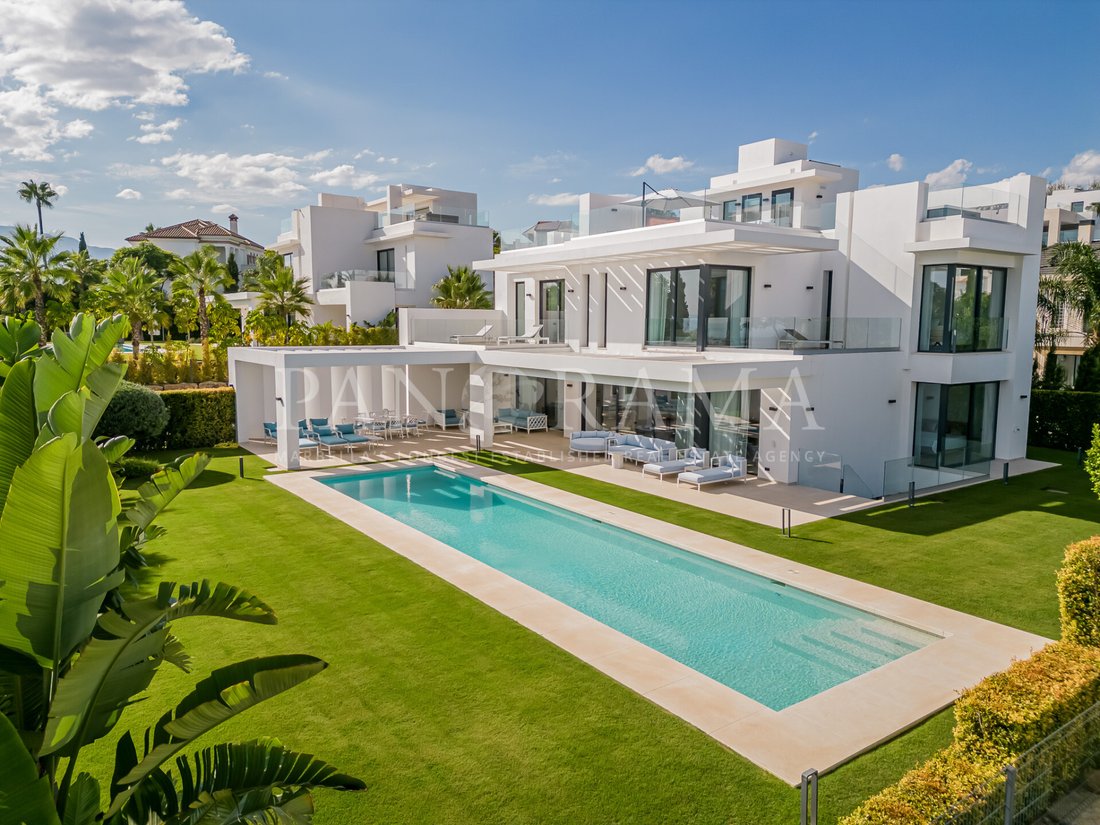 Villa in Cancelada, Estepona, Andalusia 2 - 13289991