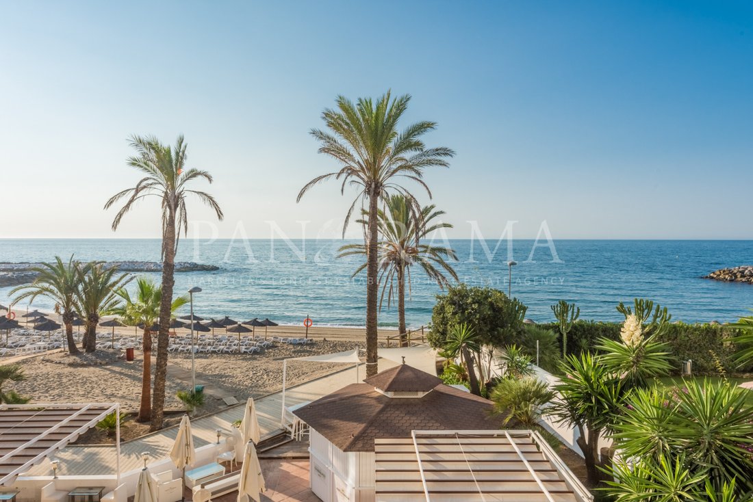 Apartment in Puerto Banus, Marbella, Spain 1 - 10566282