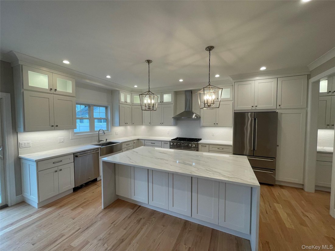 House in Mineola, New York, United States 5 - 18019533