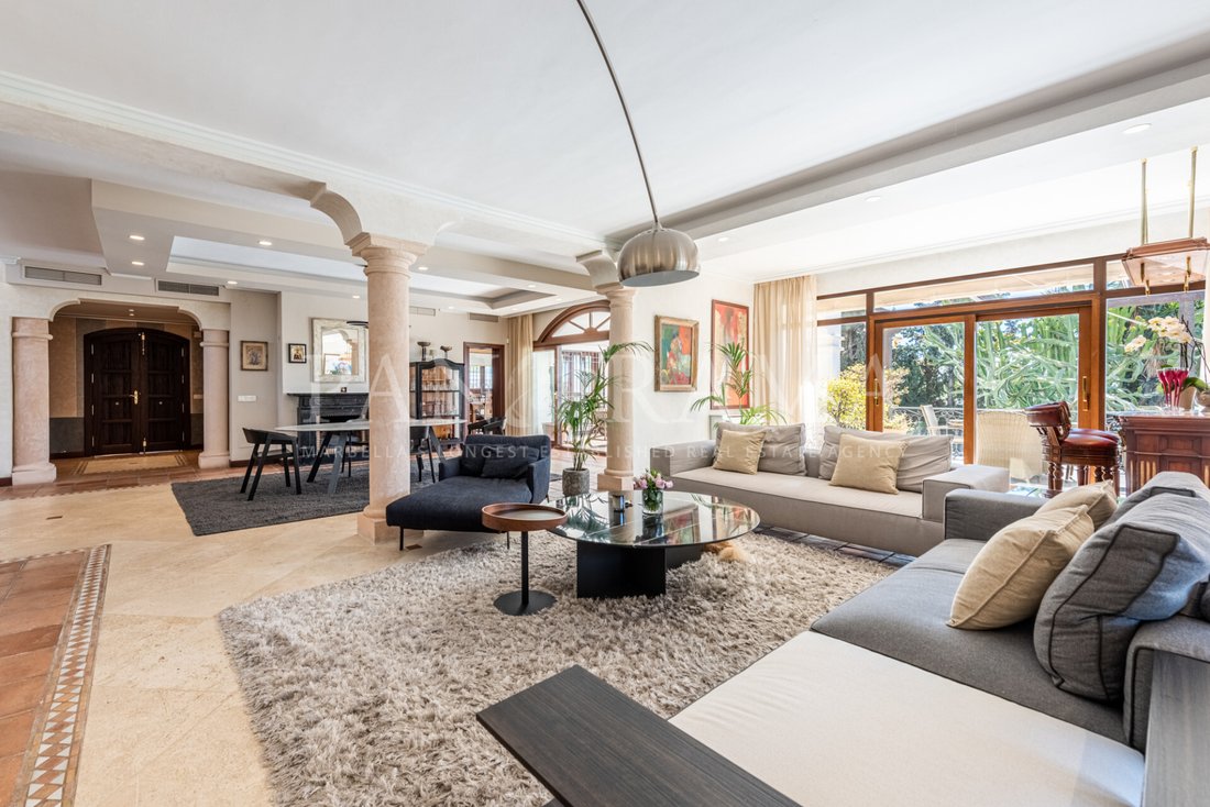 Villa in Nueva Andalucia, Marbella, Spain 2 - 10566244