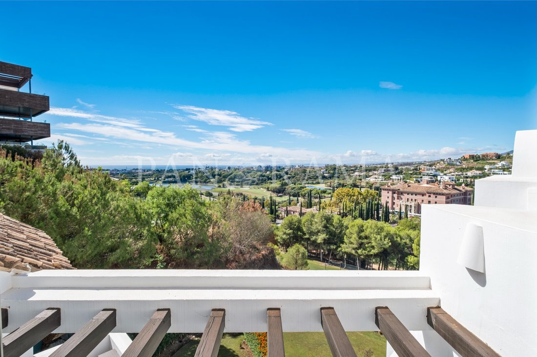 Apartment in Benahavis, Andalusia, Spain 1 - 15028220