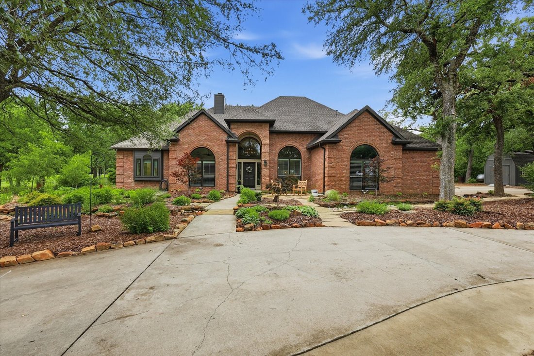 House in Cross Roads, Texas, United States 3 - 18018030