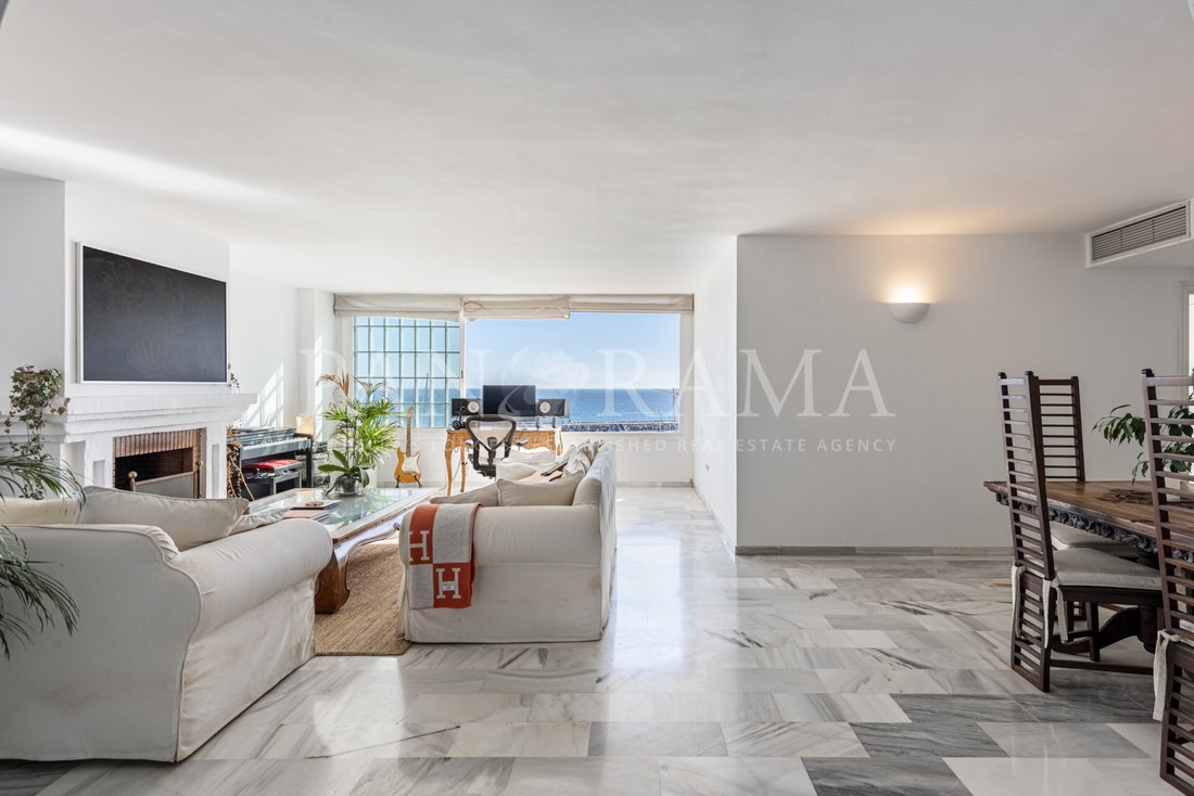 Apartment in Puerto Banus, Marbella, Spain 1 - 14989125