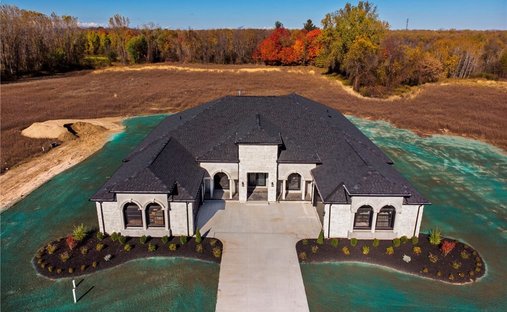 House in Clarence, New York, United States 1
