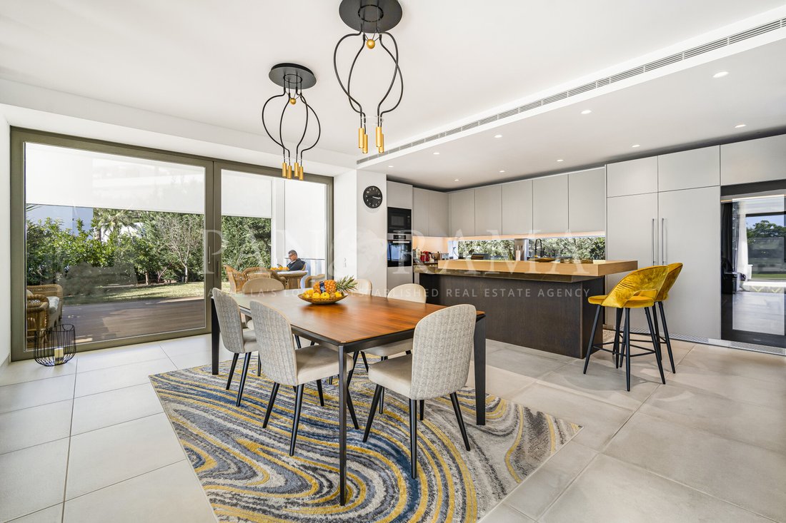Villa in Benahavis, Andalusia, Spain 4 - 13968564
