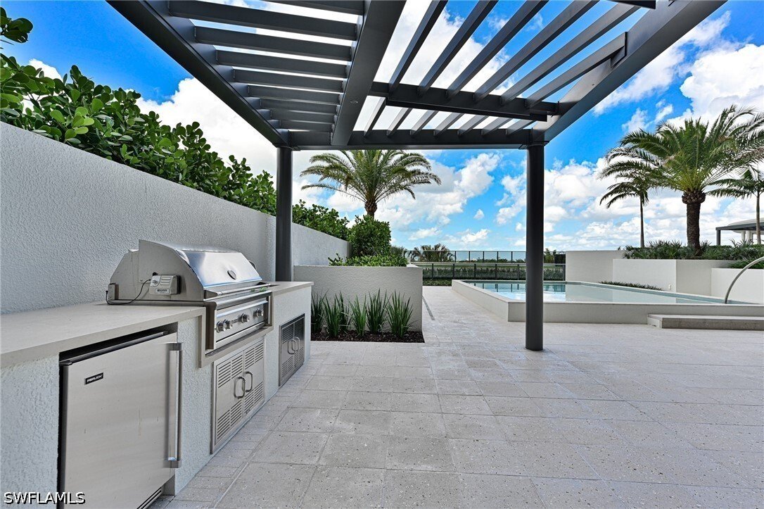 Condo in Bonita Springs, Florida, United States 5 - 18018825
