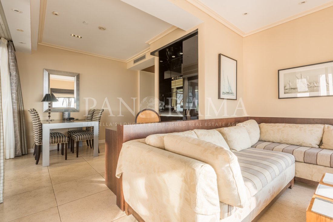 Apartment in Puerto Banus, Marbella, Spain 4 - 10566282