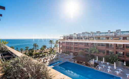 Penthouse en Playa Puerto Banús, Marbella, España 1
