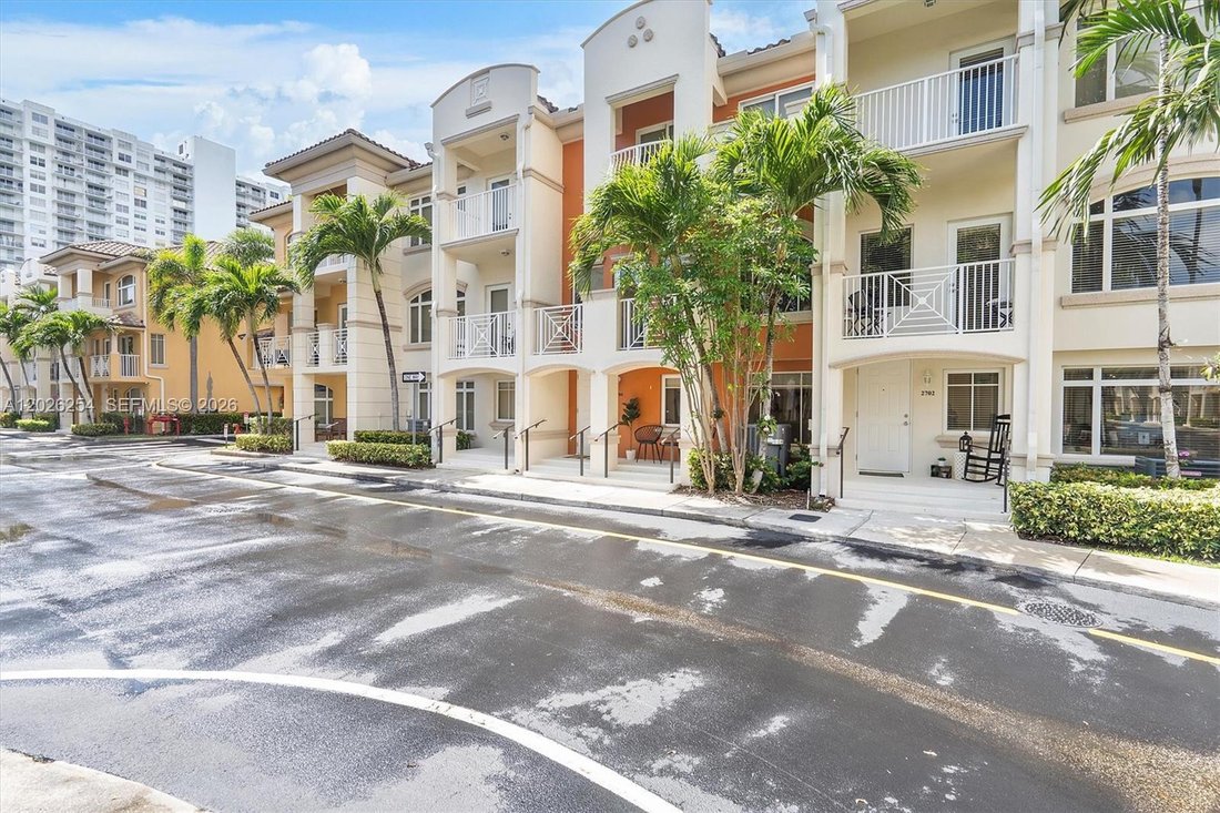 Townhouse in Golden Beach, Florida, United States 2 - 18019237