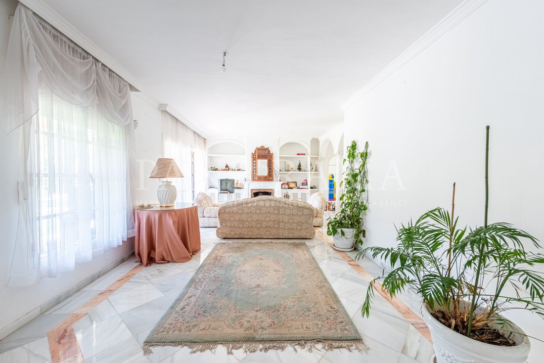 Villa in Marbella, Andalusia, Spain 4 - 11966216