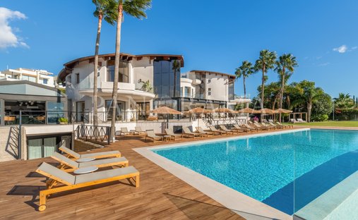 Villa in Benahavis, Andalusia, Spain 1