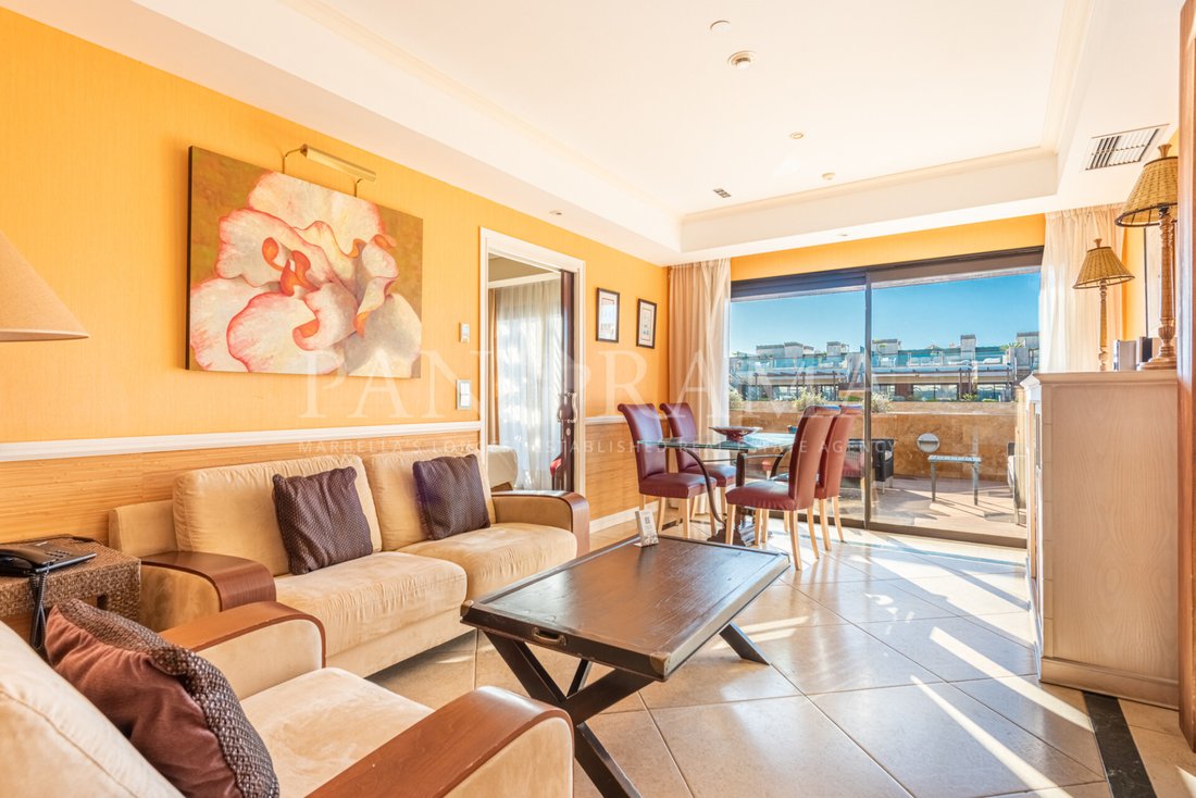 Apartment in Puerto Banus, Marbella, Spain 2 - 10952861