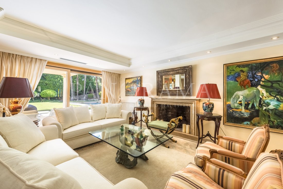 Villa in Nueva Andalucia, Marbella, Spain 2 - 12085925