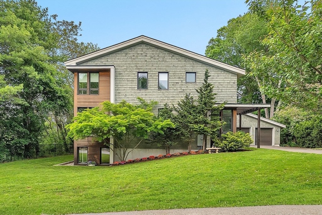 House in Newton, Massachusetts, United States 2 - 18018657