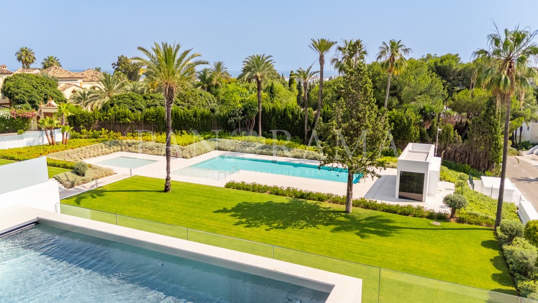 Villa in Nueva Andalucia, Marbella, Spain 5 - 14756601