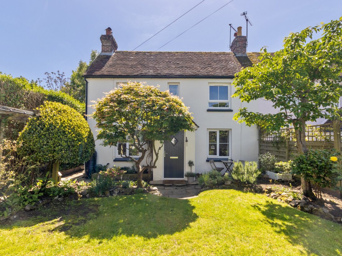 House in Liss, England 1 - 18020592