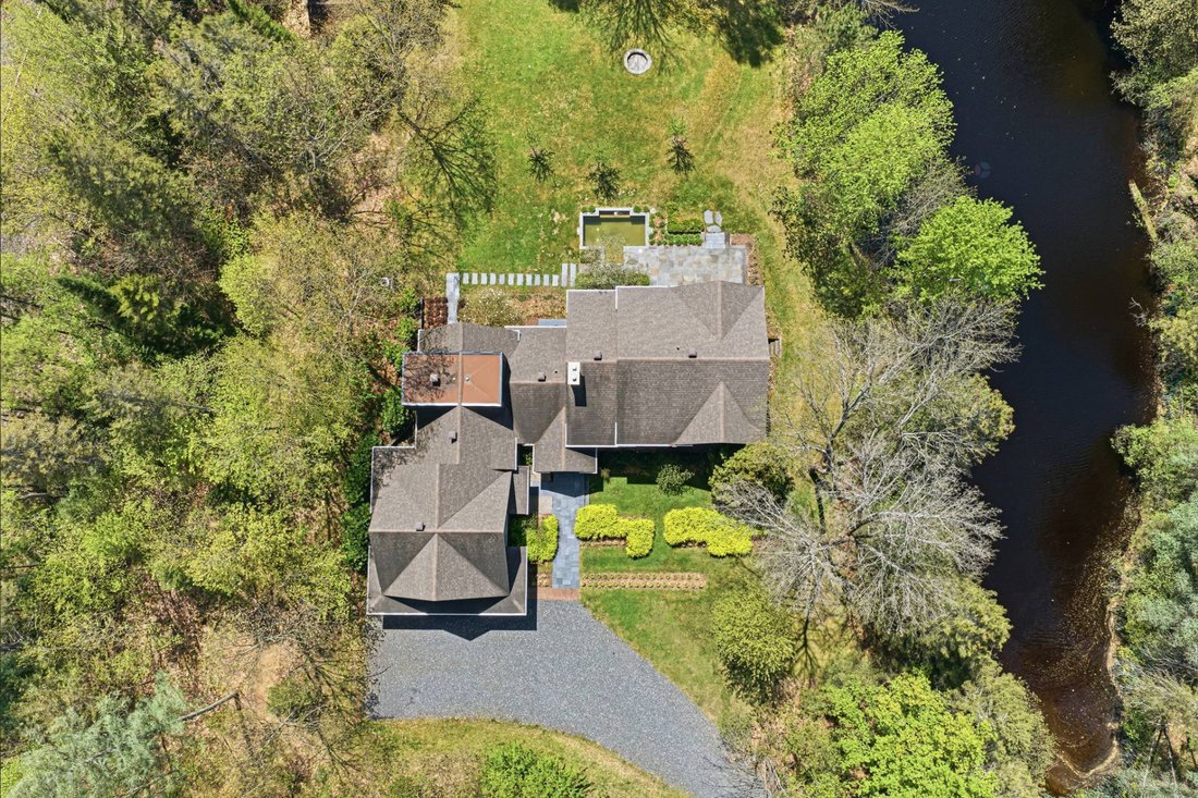 House in Cookshire-Eaton, Quebec, Canada 5 - 18020528