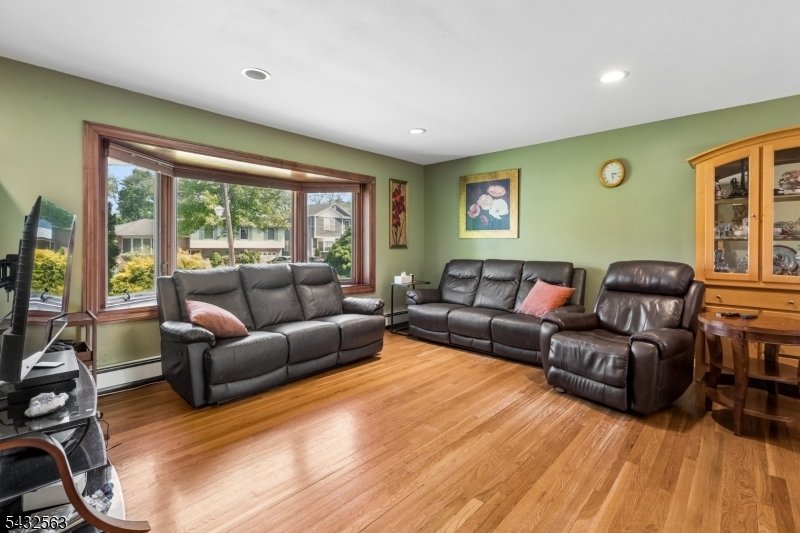 House in Springfield Township, New Jersey, United States 4 - 17943067