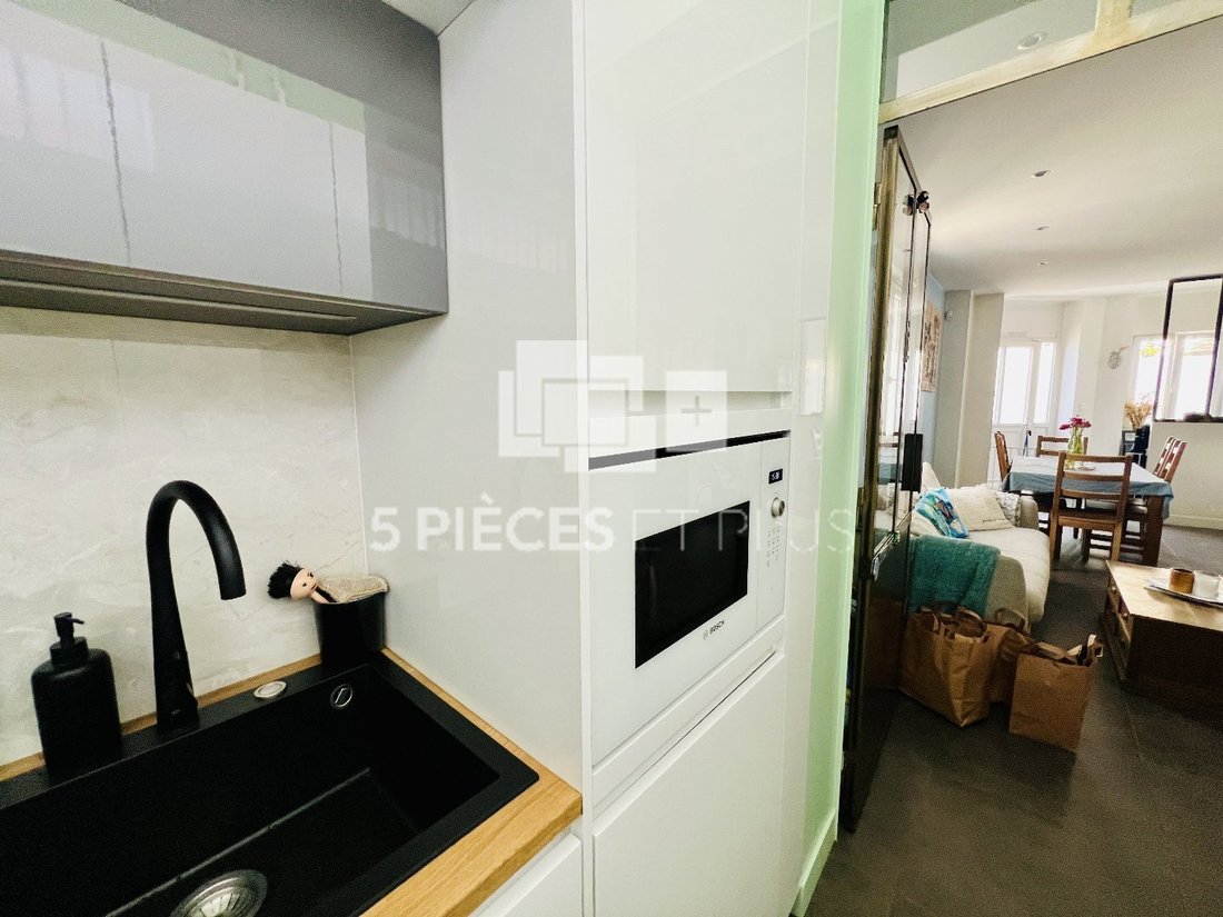 Apartment in Bois-Colombes, Ile-de-France, France 4 - 18020568