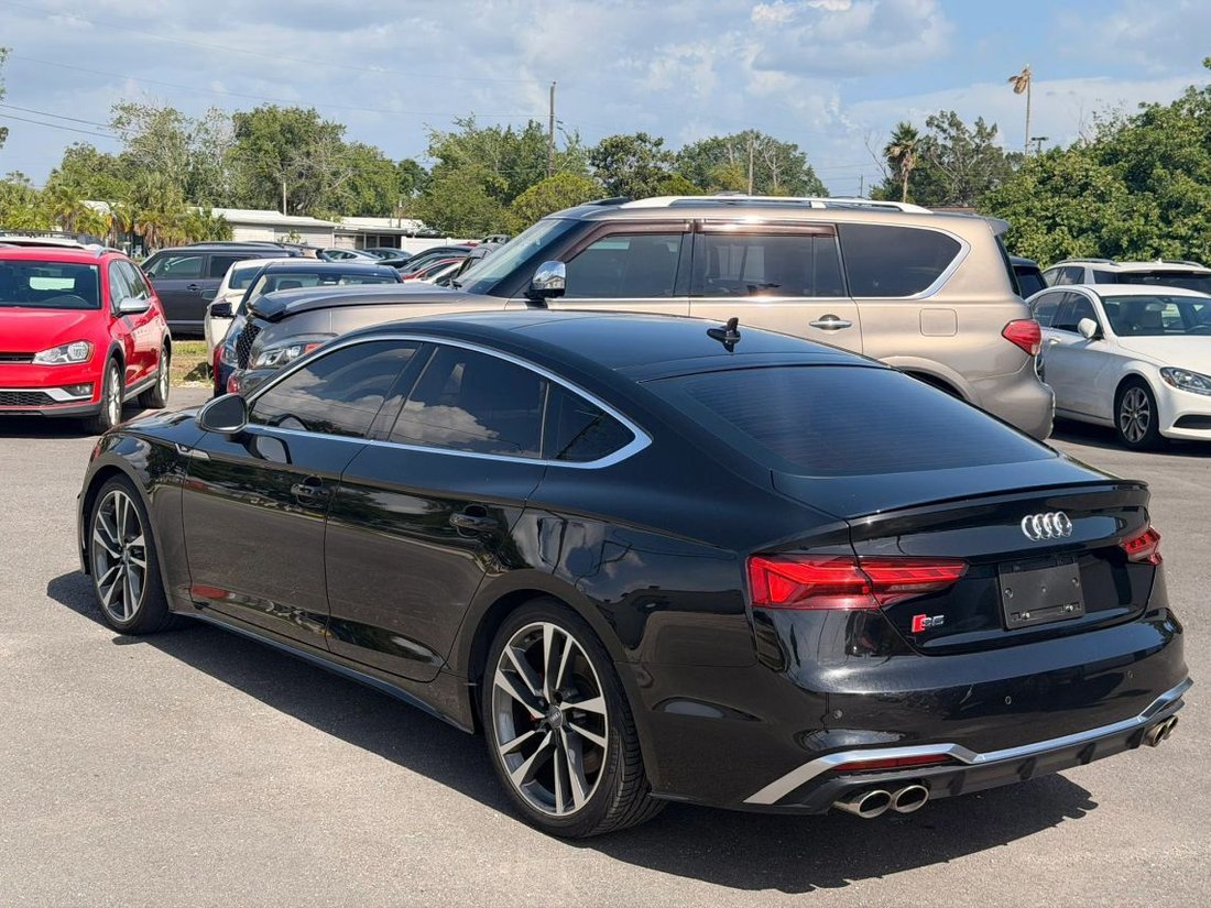 Sedan in Port Richey, FL, United States 2 - 18021298