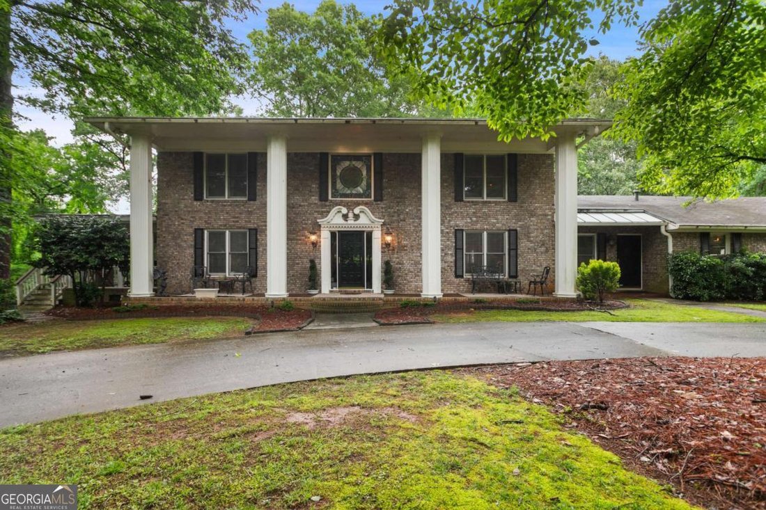 House in Stone Mountain, Georgia, United States 1 - 18020430